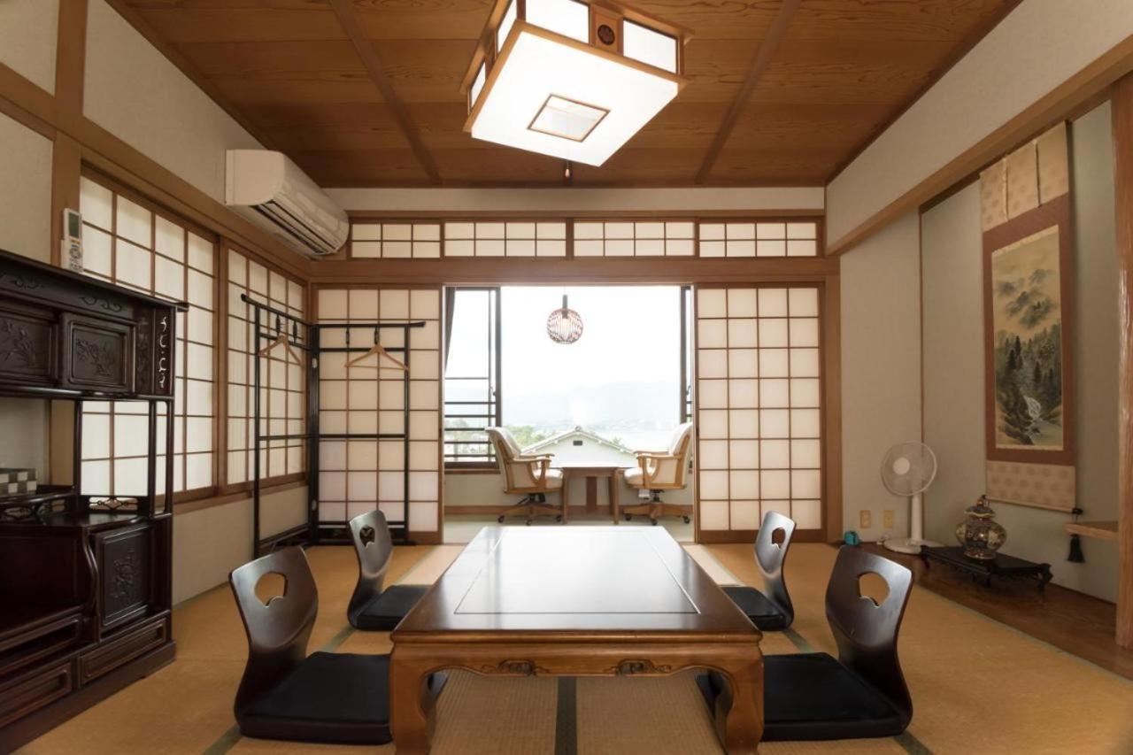 Miyajima Guest House Mikuniya Hacukaicsi Kültér fotó